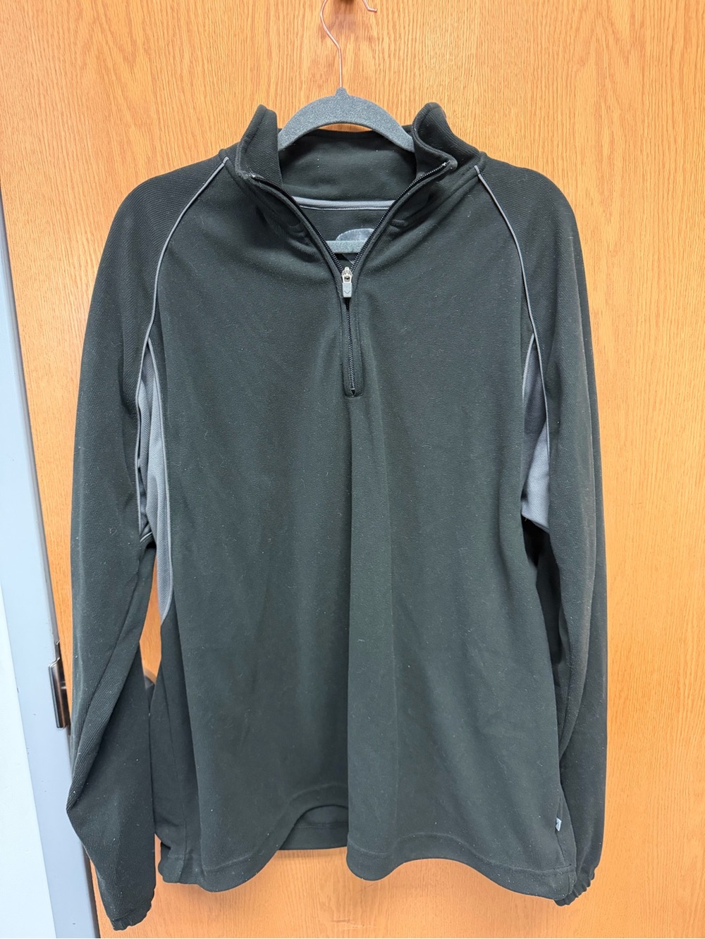 Callaway Men's Black and Gray Performance Half-Zip Jacket